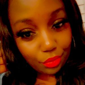 Meet your Posher, Tairre